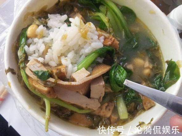 肠胃|最“伤”孩子肠胃的3种饭，特别第一种，孩子再喜欢家长也要拦着