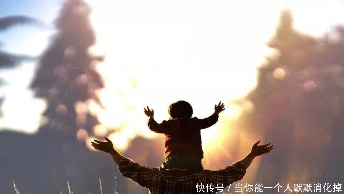 父亲在孩子的成长中起什么作用