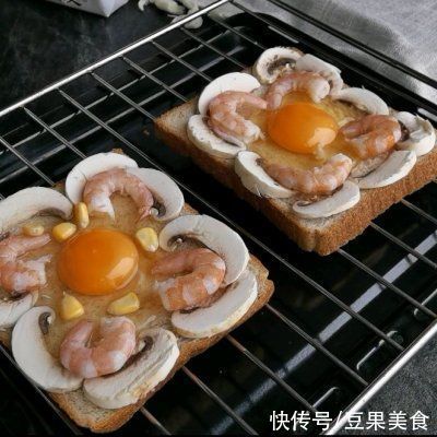 虾仁|史上最好吃的香煎口蘑虾仁三明治做法