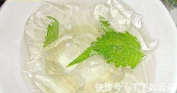 冰粉果|长得像一个秤砣，野外一长一大片，夏季还能拿来做“手搓冰粉”！