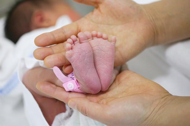 妇产科|妇产科护士:入行二十年,见证生女孩被轻视到生女孩欢呼的大逆转