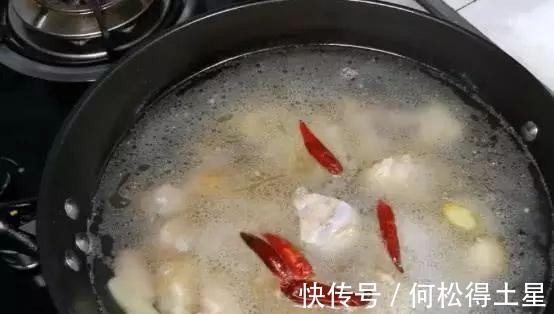 猪脚|猪脚怎么炖又香又好喝饭店大厨教你一个详细的做法!