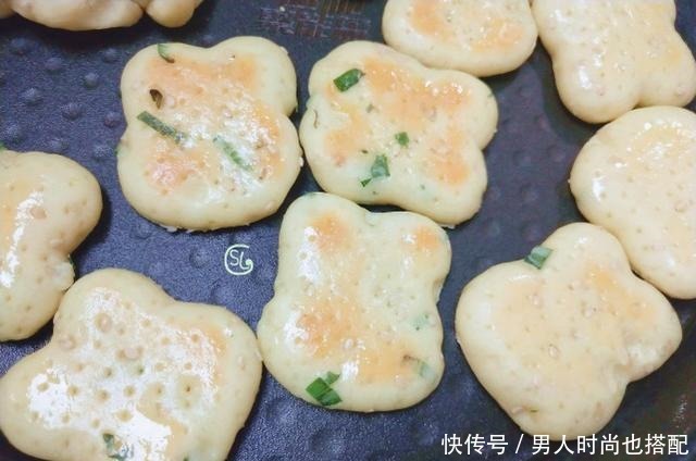 自从学会这个小饼,早餐和零食不发愁,做法简单又解馋,孩子爱吃!