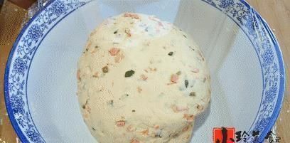 玉米面全身都是宝,教你秘制新做法,比肉香比面包还松软,真好吃