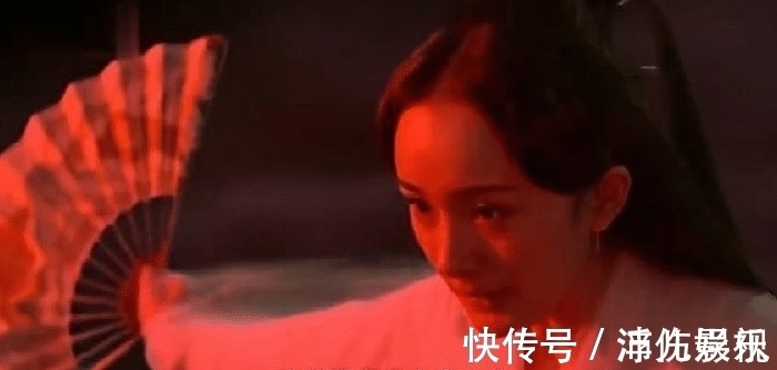 三生三世&三生三世:白浅拿着玉清昆仑扇封印擎苍,难道昆仑扇比东皇钟厉害?