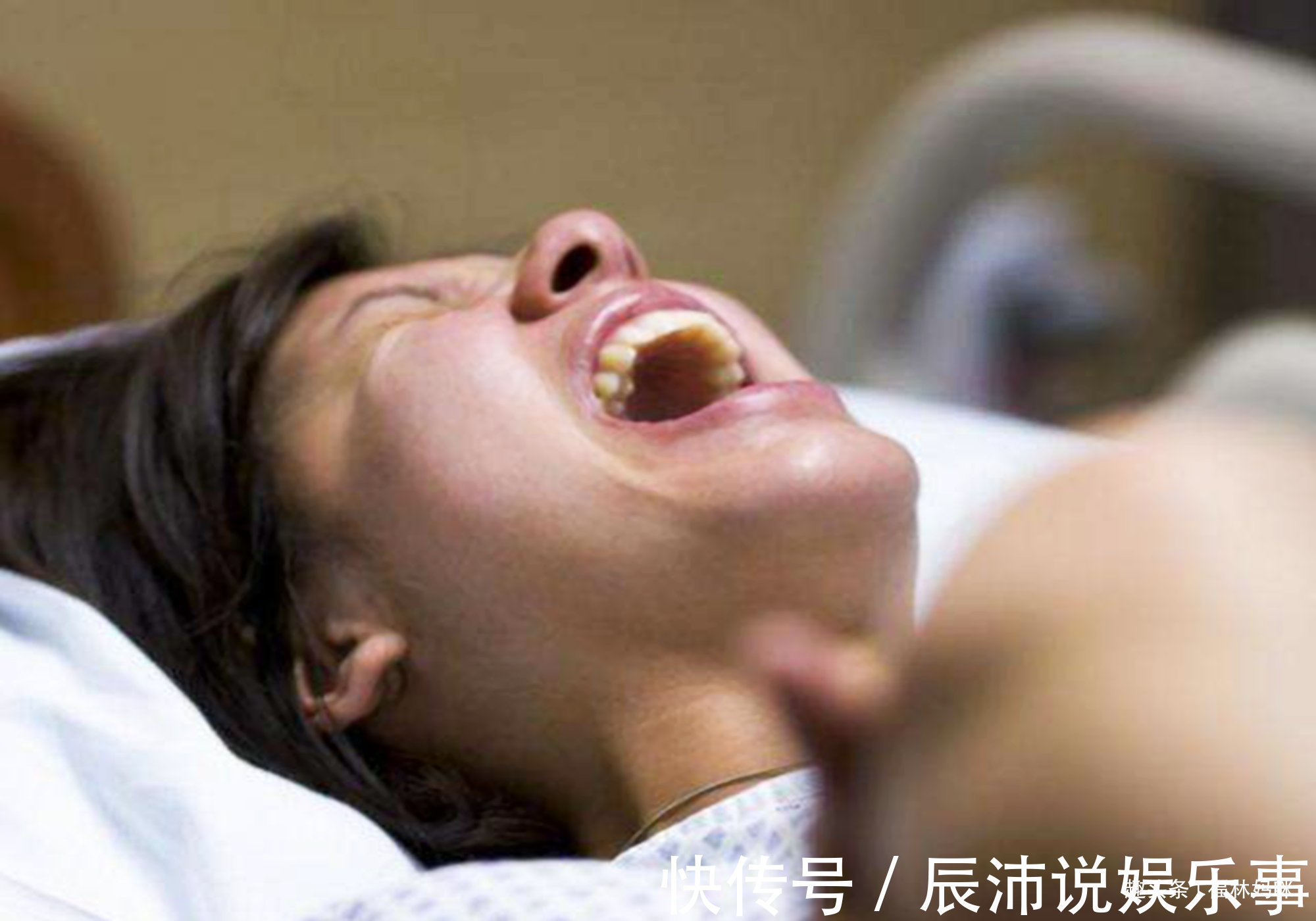 小瑾|“大夫,我能换个姿势吗?”宝妈这句话,为宝宝免去“产钳”之苦