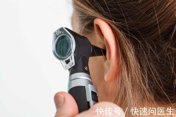 患儿|新生儿耳朵旁边有个小孔,是富贵、聪明的象征?其实是先天性畸形