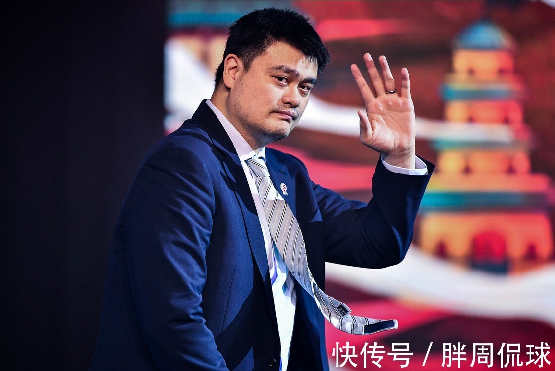 李洪庆|CBA重罚杨鸣后,李洪庆再收更大坏消息,辽篮争冠当头棒喝