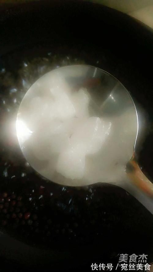 水果|天冷了,少吃水果多吃它,一次煮好存冰箱,可以当零食吃,很方便