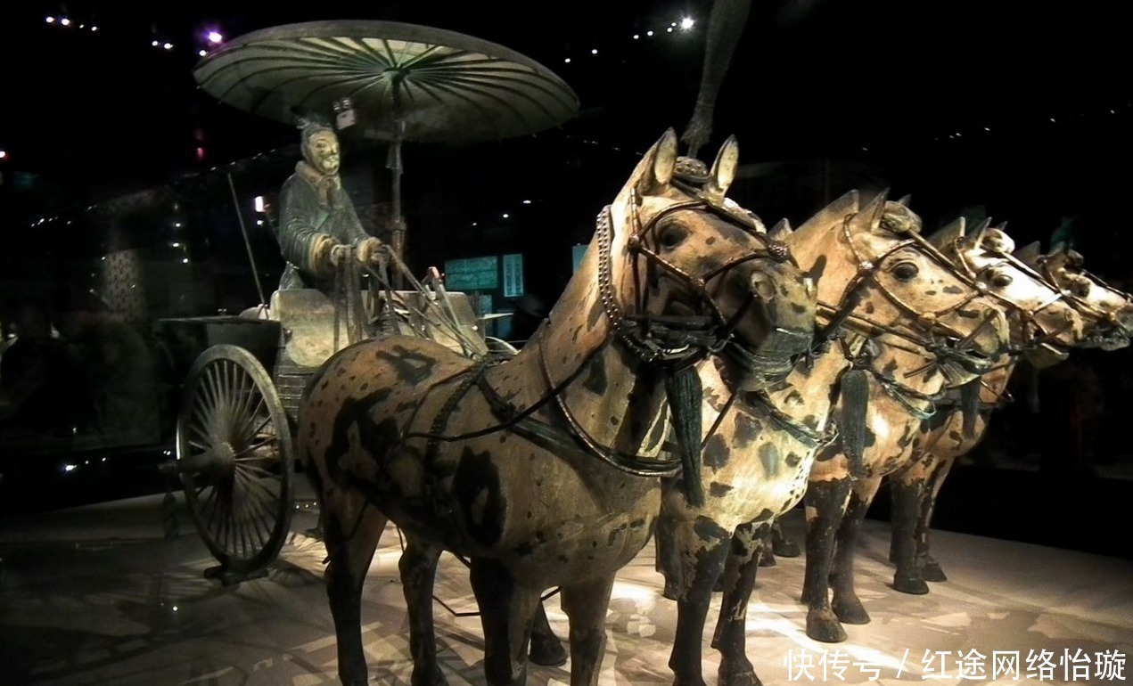 秦始皇陵铜车马惊艳世人,看似遮风挡雨的大伞,才是真正的黑科技