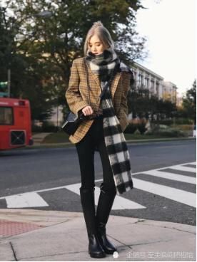 三款经典围巾的多种用法，太高级了！