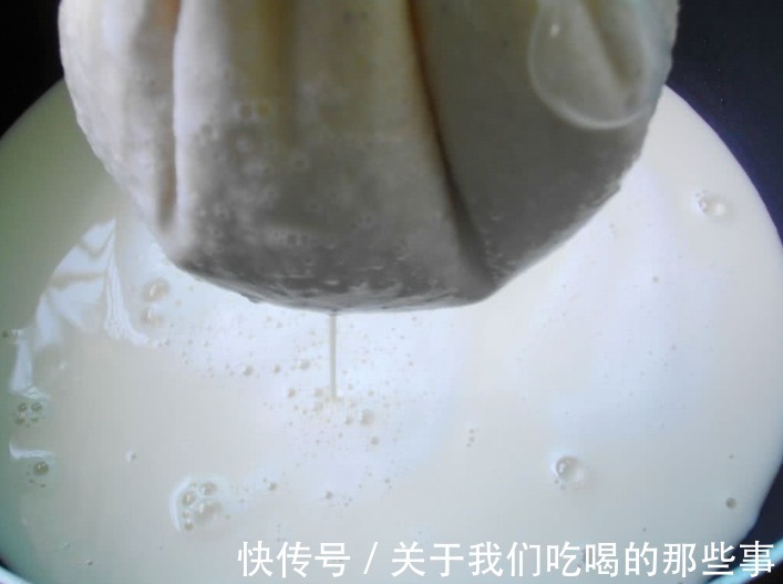 才知道做豆腐很简单，1碗黄豆1勺醋，教你在家轻松做，新鲜又好吃