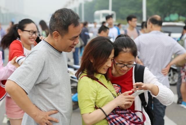 高考成绩中等想学医，这几所医科大学值得考虑，学校有王牌专业