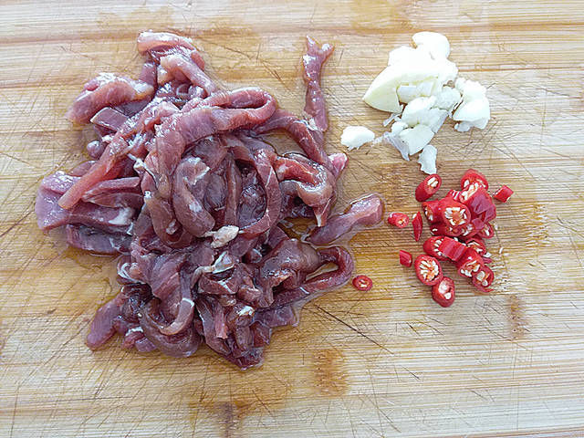 维生素e|冬季就吃这个菜，简单一炒，清热明目，保护皮肤，保护毛细血管