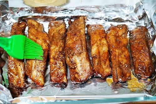  鲜嫩|猪肉价格一下降，我和家人就爱这样吃烤猪排，鲜嫩多汁香而不腻