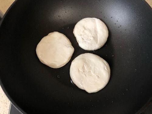 我家最爱的早餐,不发面不烫面,和点面就能做,吃着又软又香