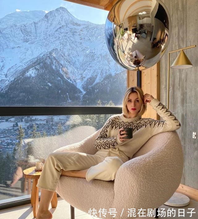 马甲 打底衫过时了！秋冬流行这4件内搭！打底衫过时了！秋冬流行这4件内搭！