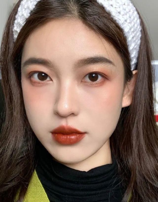 为什么有的女生素颜比化妆还好看？