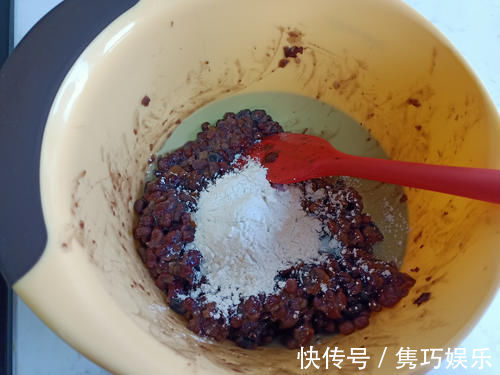 糯米粉|最近迷上1个新早餐，滚一滚，蒸一蒸，软糯香甜又简单，我吃了6个