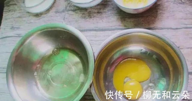 糊里|面糊备好锅里烙一烙,10分钟做出超火的舒芙蕾,蓬松软嫩,爆好!