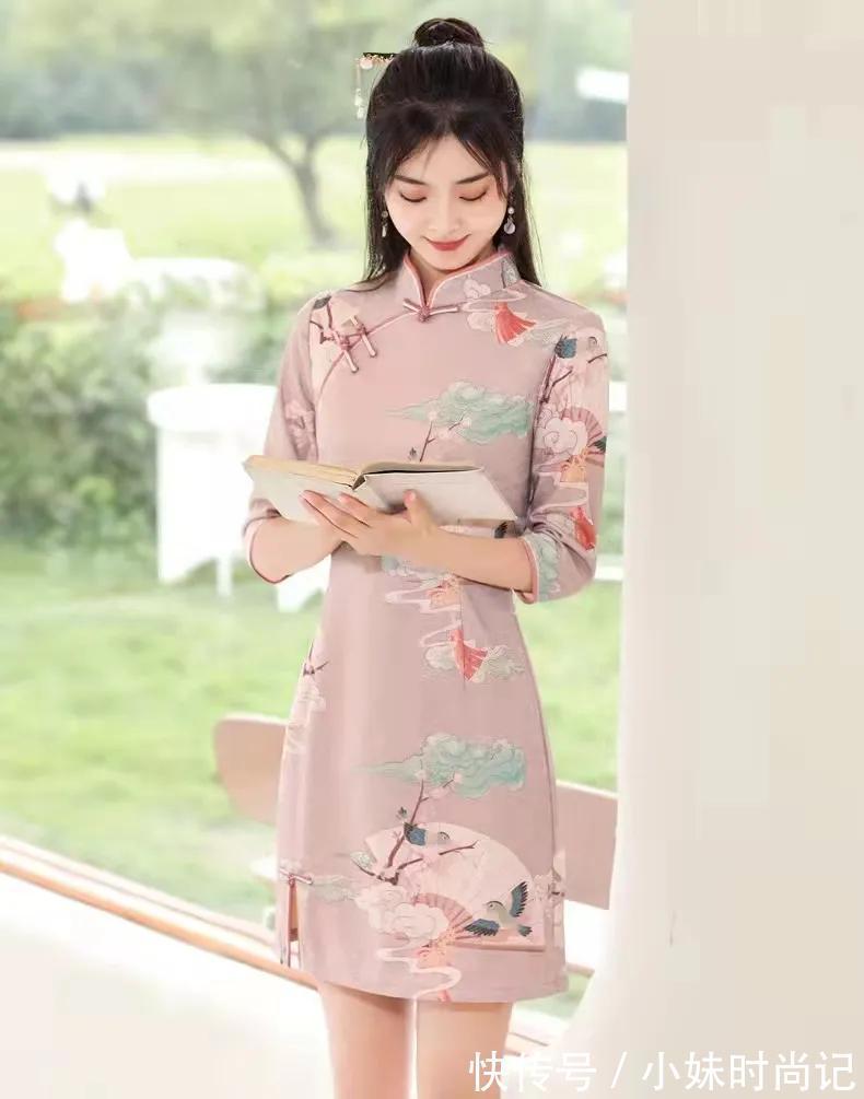 中国女性|美丽的中国旗袍,漂亮的小家碧玉!它的柔美青春无不令人瞩目!