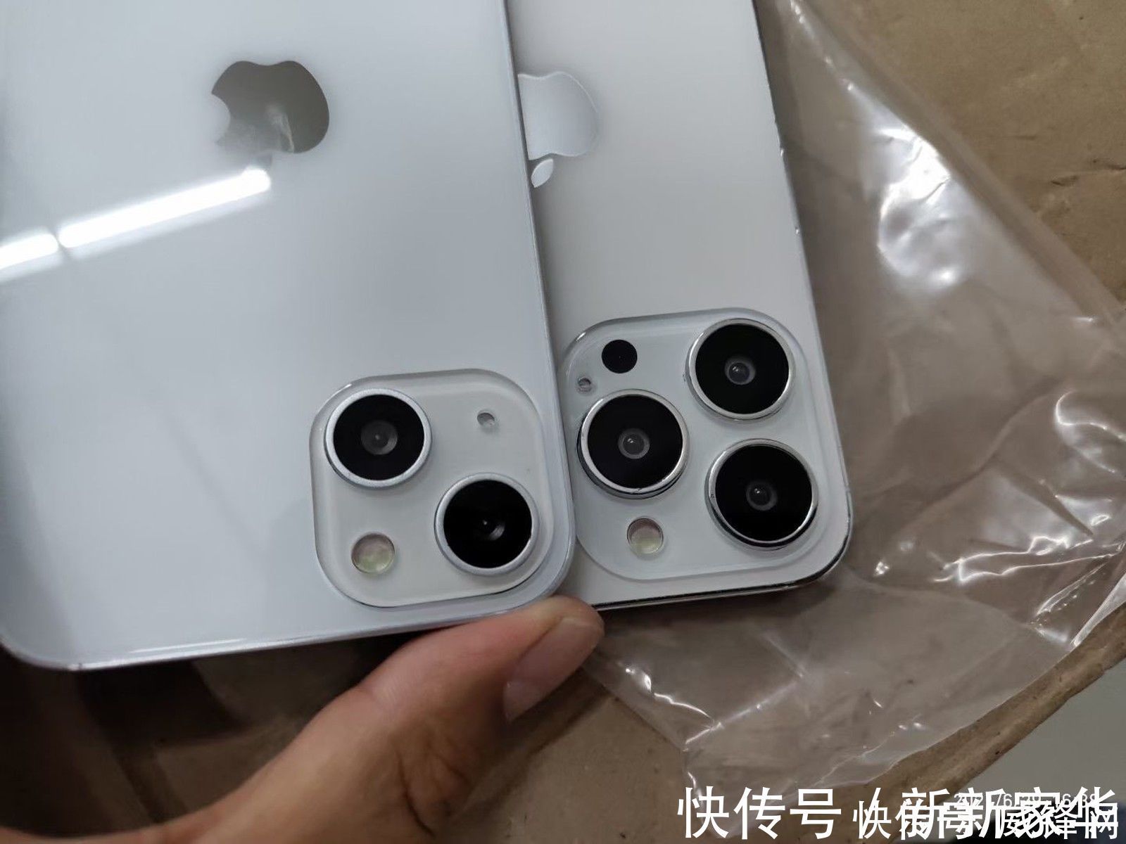 13机模|疑似iPhone 13机模再次曝光 新的双摄设计 「刘海」更小