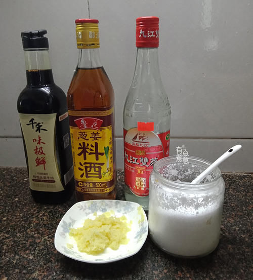 米粉|五花肉晒干后,比腊肉还好吃,冬天蒸着吃,味道太赞了