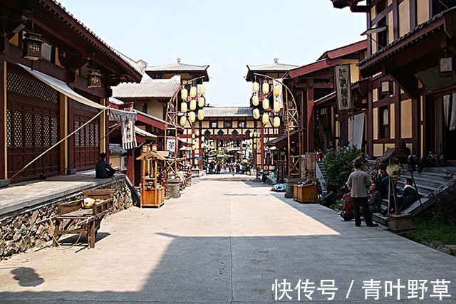 钟文#知府白天做官,晚上却成为采花大盗,林则徐用一招将其抓获