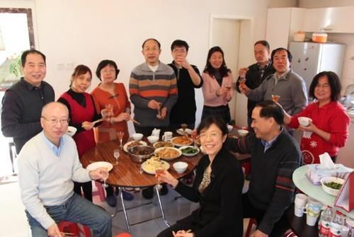 “奶奶身上有怪味儿”,孩子的童言无忌生尴尬,妈妈用高情商化解