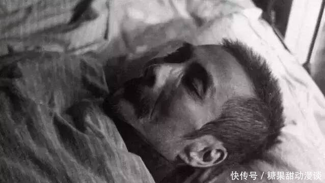 英年早逝|鲁迅英年早逝,出殡时有16个人为其抬棺,名气一个比一个大!