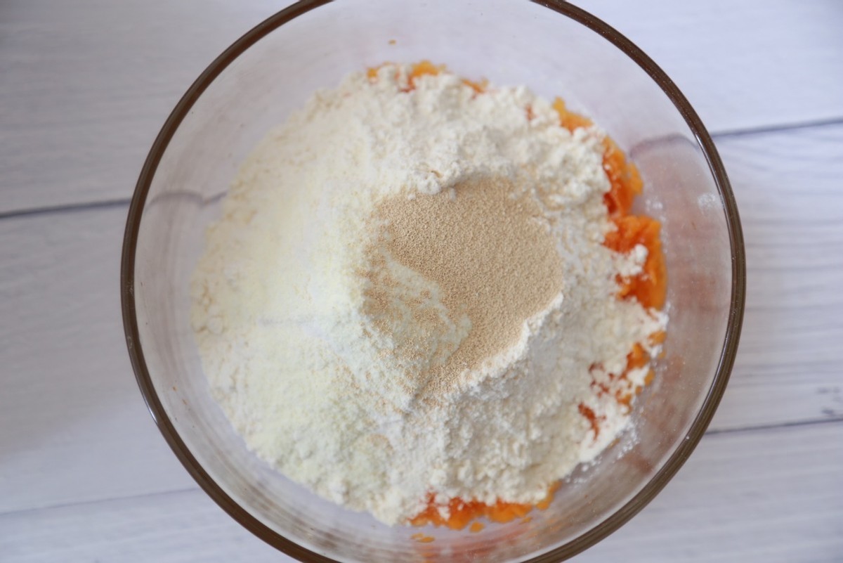 吃腻了白面馒头,试一试胡萝卜小馒头,孩子很喜欢,好吃又营养