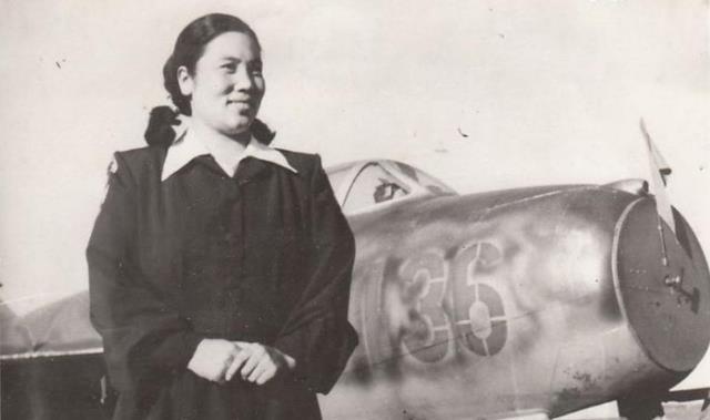 祖国|豫剧宗师常香玉:义演上百场,募集15亿,为祖国捐了一架战斗机