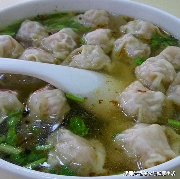 馄饨汤这样调！只需3样打底，用开水随便一冲，比排骨汤还好喝