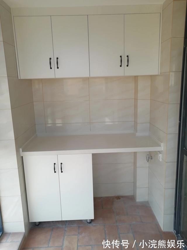 吊顶|别再傻乎乎做吊顶啦,他家只是贴石膏线条,效果还不错,分享一下