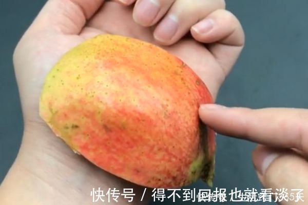 你家有吃剩的石榴皮吗?放在家里特别“值钱”,快回家找出来