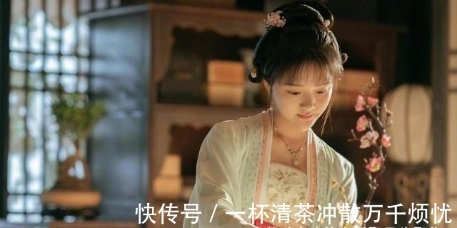 奸臣传#才子收养女孩，养大后竟娶她为妾妻子写下一首骂诗成讽骂典范