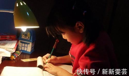 电子产品|孩子视力下降,最大“元凶”并不是电子产品,而是这3个因素