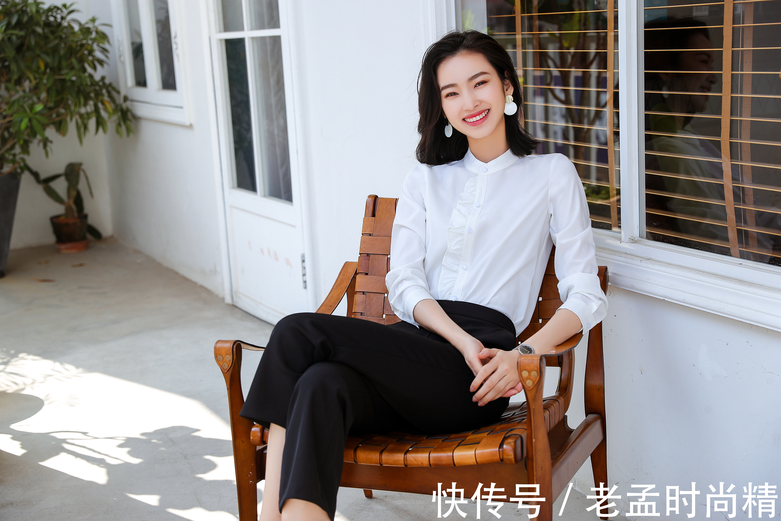 职业套装 黑色衬衫职业套装非常推荐