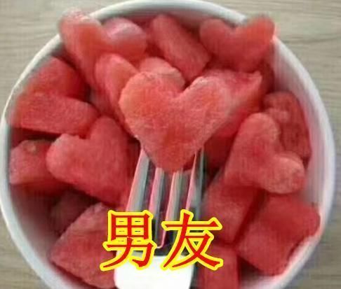 西瓜|同是“吃西瓜”,男友切VS妈妈切,看到闺蜜擦下哈喇子