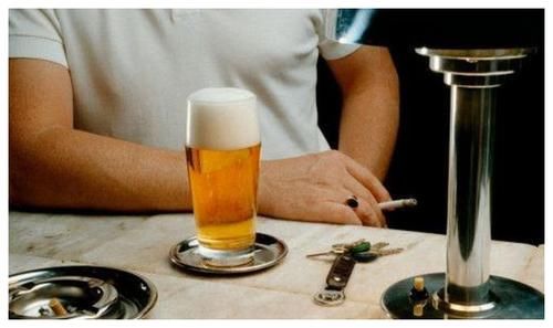 油腻食物|无论男女想身体健康，尽量不要食用这3种食物，早看早受益