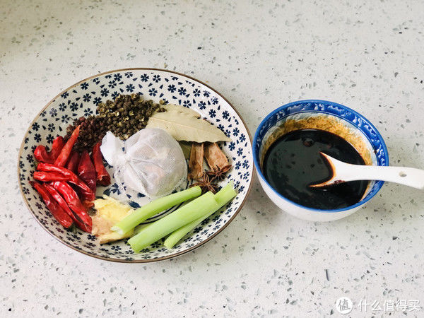 懒人版|“懒人版”卤味儿，家有电饭煲就能做，荤素搭配，让你一次吃个够
