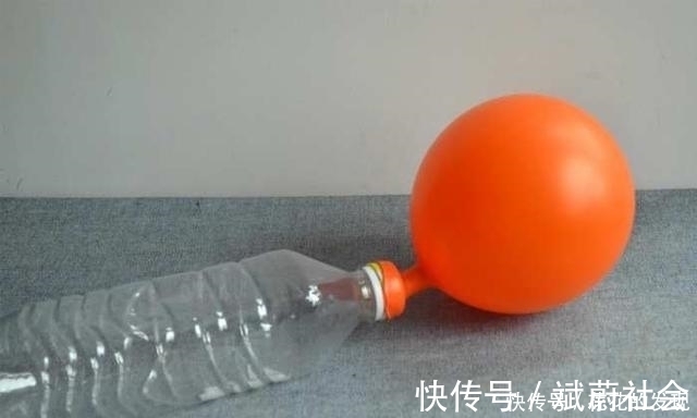塑料瓶别扔了,小伙在瓶子上打两小洞,改造成打气筒,省钱又省心