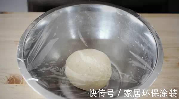 猪油|无论用热水冷水和面，烙出的饼都很硬？卖烧饼30年的大叔来支招