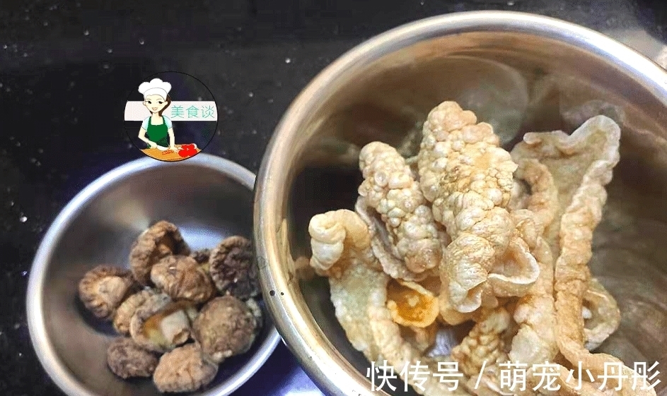 猪皮|天冷,这菜常被人扔掉,简单一煮比肉香,一次做好放冰箱,特省事