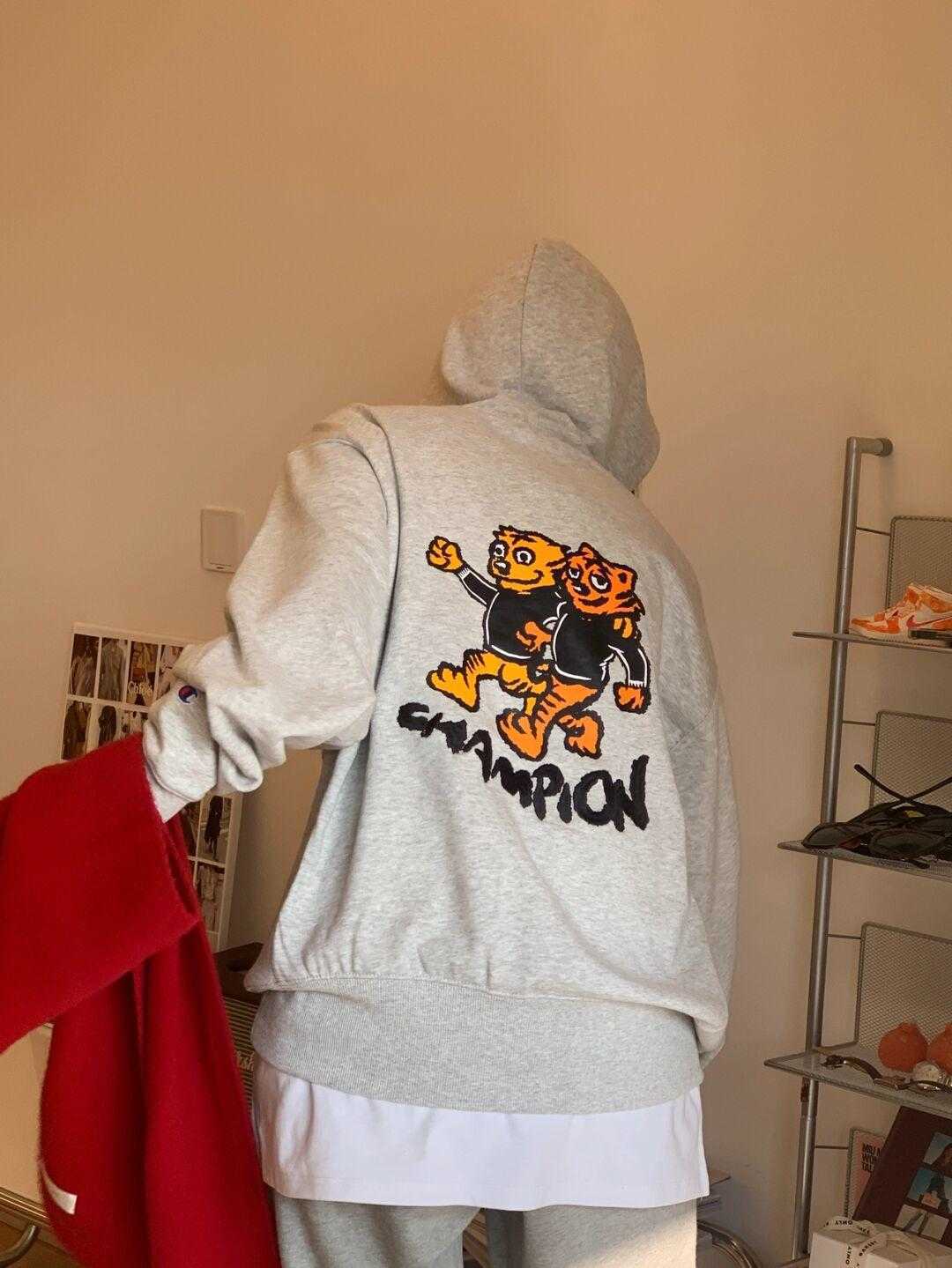 穿搭 新年战袍中一定要有运动套装!像博主这样穿,美得让人羡慕