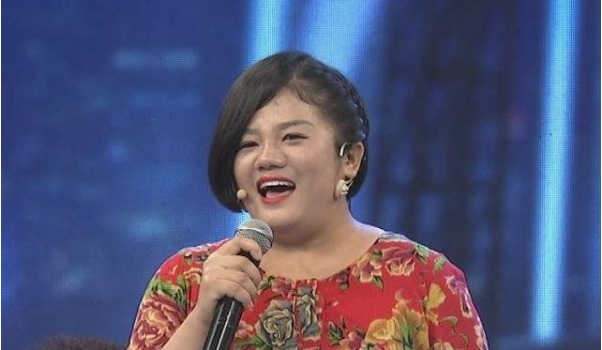 殘疾|“山楂妹”:因殘疾被親生父母拋棄,成名后拒絕認(rèn)親,只愛養(yǎng)父母