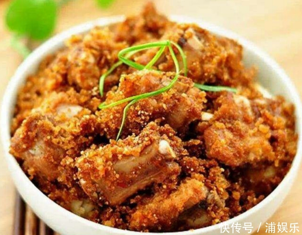 这道小米蒸饭,软糯滋润,味道鲜美,是上好的养生保健食材