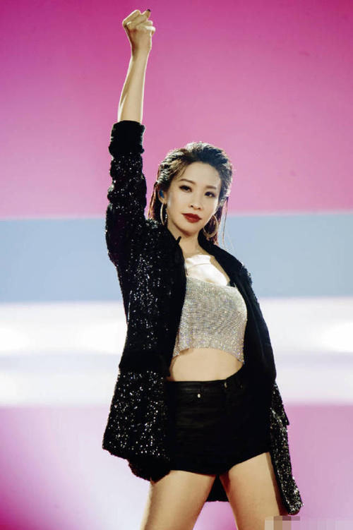 袁咏琳 《乘风破浪》最新淘汰名单袁咏琳遗憾,吴昕最可惜,伊能静还在