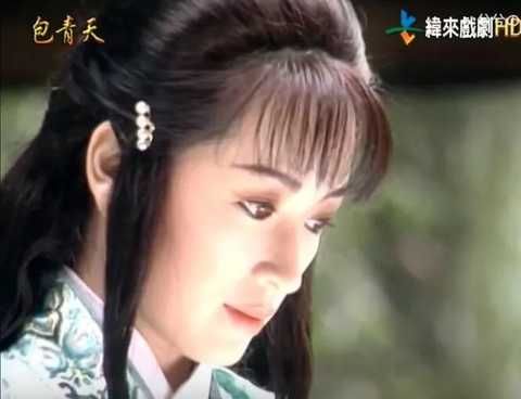 穿紅衣服最帥的男人長這樣