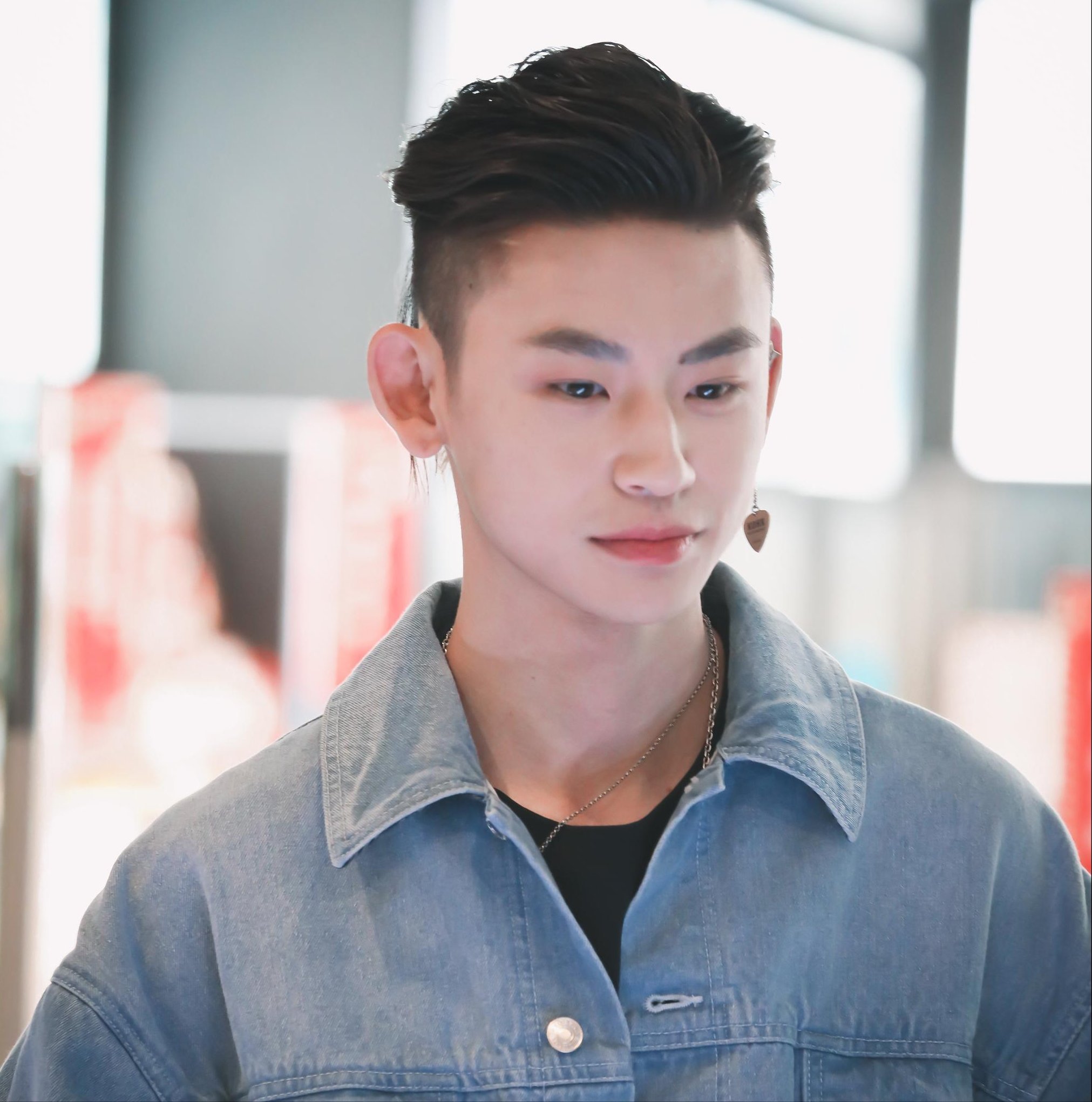 顶区|男生留“背头”发型太油腻,2021剪这些清爽发型,阳光又帅气